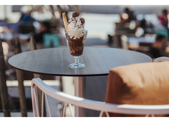 Galerie - La Petite Plage - restaurant LA GRANDE-MOTTE - Bar à cocktail La Grande-Motte