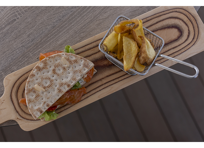 Galerie - La Petite Plage - restaurant LA GRANDE-MOTTE - Restaurant terrasse La Grande-Motte